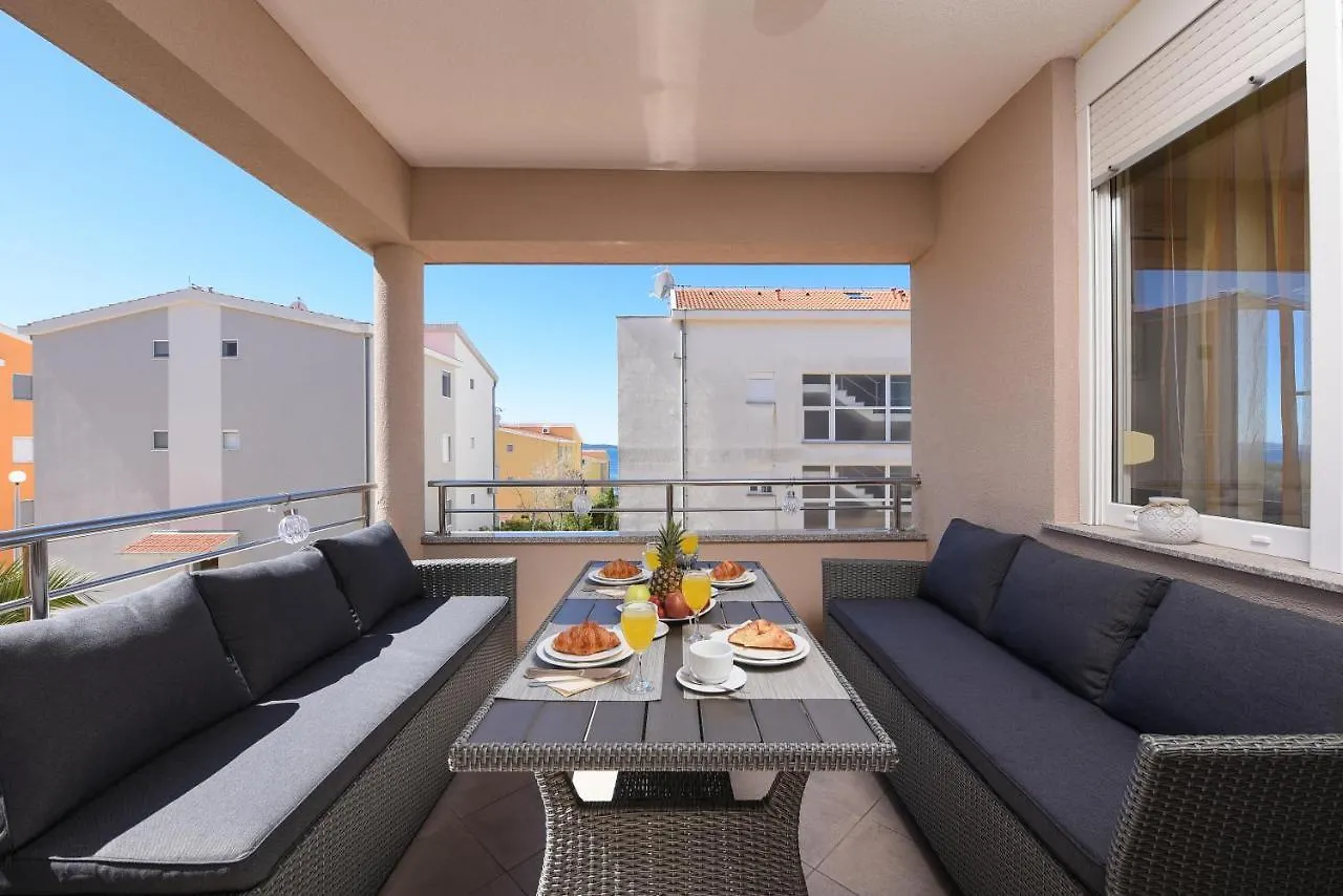 Sunset Beach Suites Kozino