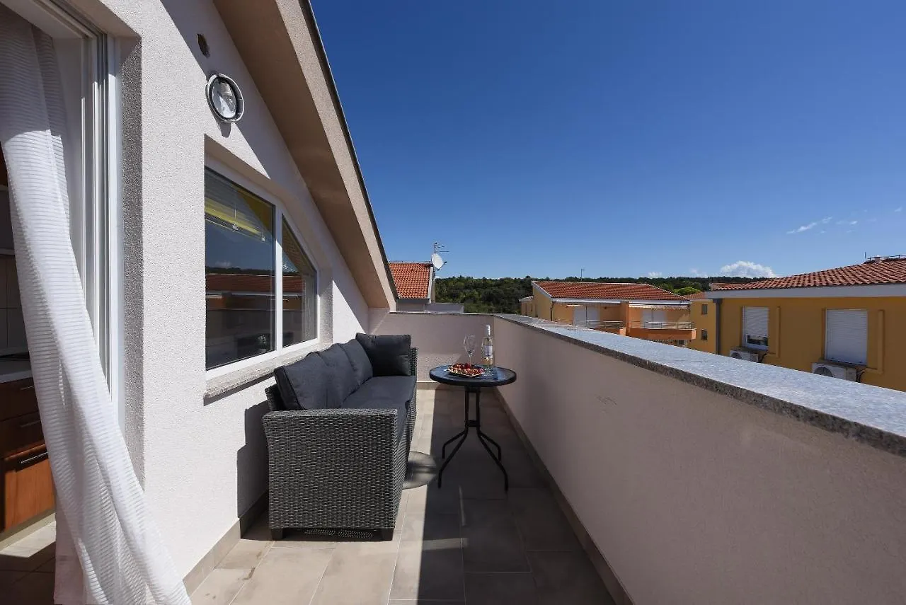 Sunset Beach Suites Kozino