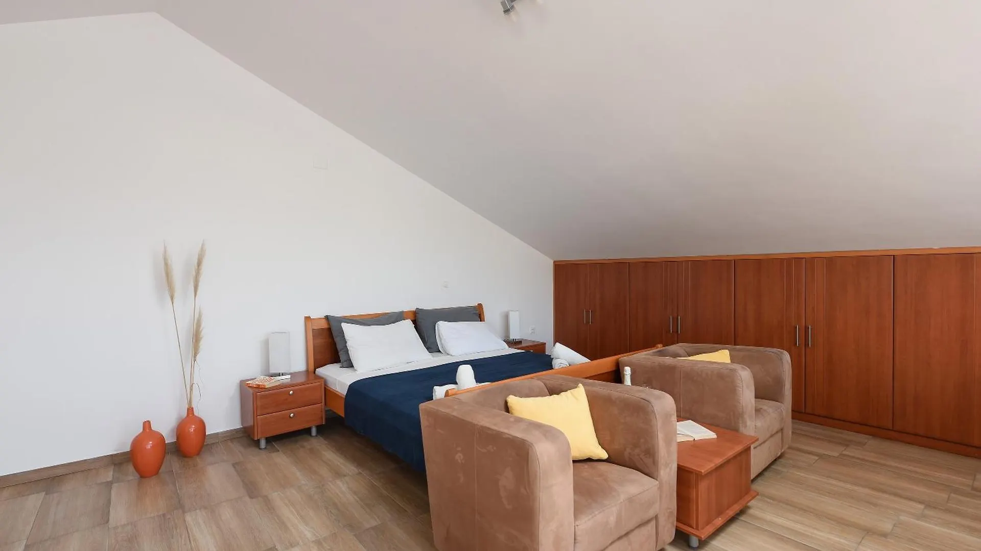 Sunset Beach Suites Kozino